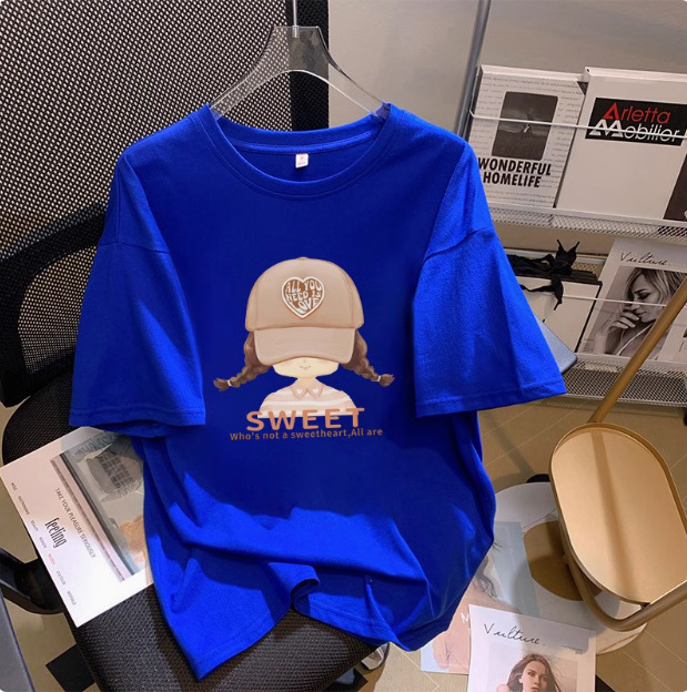 Европейска бяла тениска с къс ръкав, дамска, лято 2025, нов свободен дизайн, смисъл, ниша, универсален външен вид, носещ топ с половин ръкав