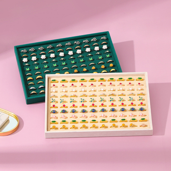 Δίσκος επίδειξης δαχτυλιδιών φανέλας μεγάλης χωρητικότητας 100 κοσμημάτων, πιάτο αποθήκευσης κοσμημάτων δαχτυλιδιών, στηρίγματα επίδειξης κοσμηματοπωλείου