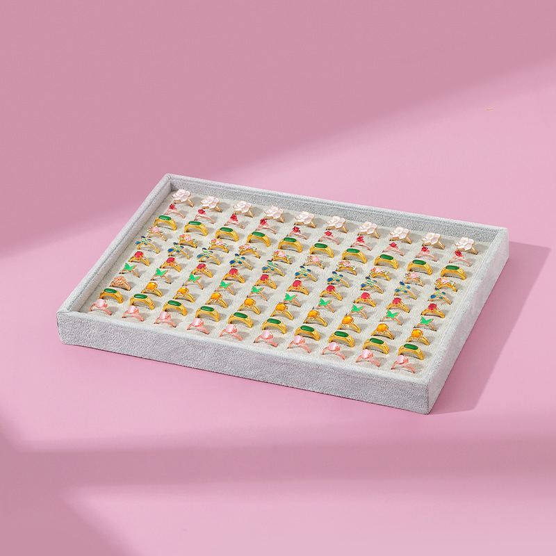 Sõrmuste vitriinkapp flanell suure mahutavusega 100 ehte jaoks Sõrmuste ehete hoiustamisplaat Ehtepoe vitriinkapp