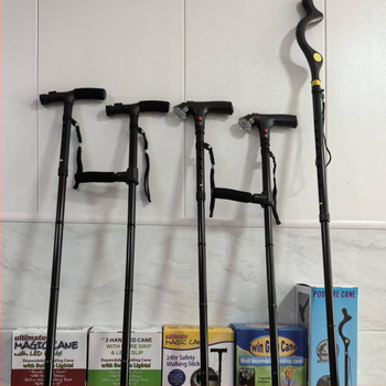 Противоплъзгаща се бастун, четирикраки патерици, телескопични сгъваеми леки патерици от алуминиева сплав, многофункционални патерици с леко регулиране