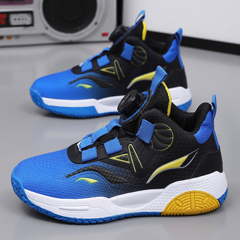 Pöörleva pandlaga poiste kingad kevadel uued võrkkangast laste korvpallijalatsid õpilastele ja teismelistele tegelikud võitlustossud helisevad