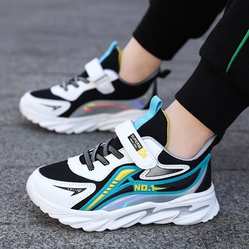 Jinjiangi tehase poiste kingad 2023 kevad- ja sügiskollektsioonist uued hingavad võrgust poiste tossud libisemiskindlad kulumiskindlad