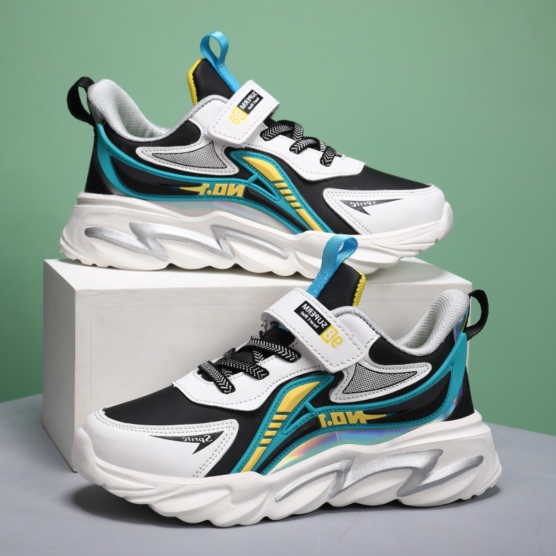 Jinjiangi tehase poiste kingad 2023 kevad- ja sügiskollektsioonist uued hingavad võrgust poiste tossud libisemiskindlad kulumiskindlad