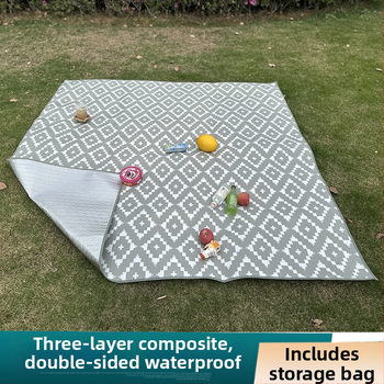 Paksendatud piknikumati välistingimustes kaasaskantav värviline kile piknikumati Internetist kuulus alumiiniumkile niiskuskindel matt ühekordselt kasutatav telkmatt tarvikud