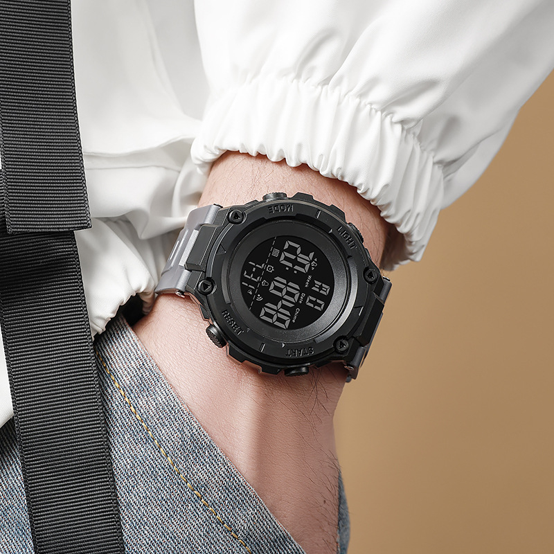 Põhikooliõpilased Gümnaasiumiõpilased Teismelise äratuskell LED elektrooniline kell Poiste spordi veekindel multifunktsionaalne elektrooniline kell