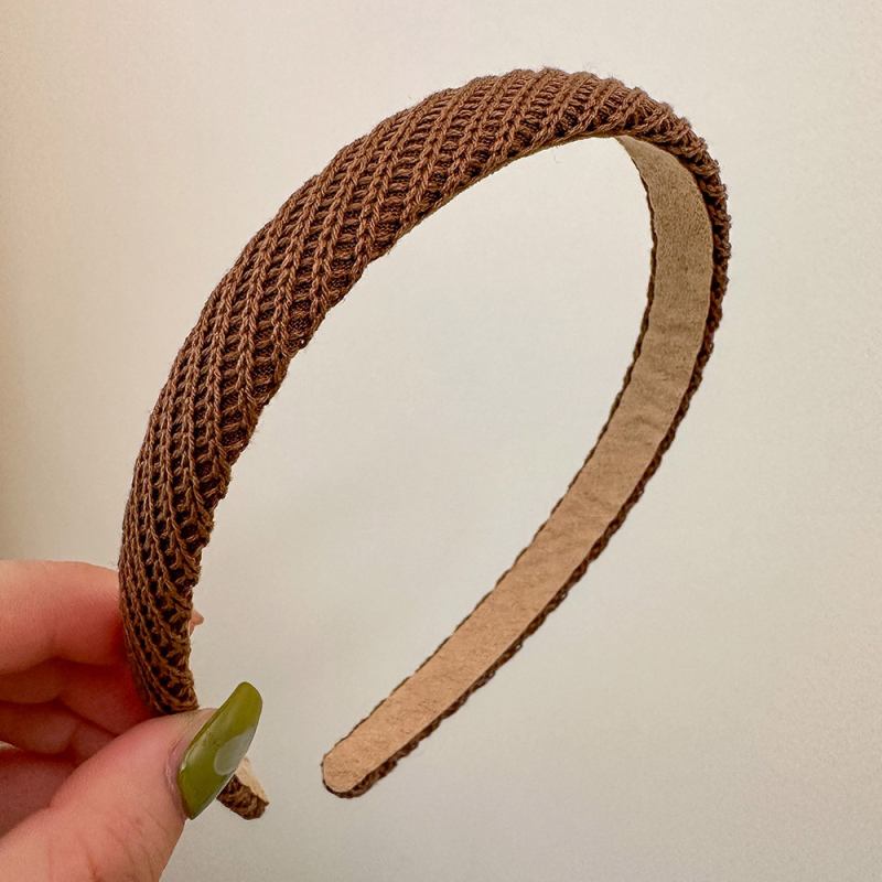 Sügis- ja talvekollektsiooni uus piimapruun kootud laia äärega peapael Lõuna-Koreast, elegantne ja kõigile sobiv õrn vananemisvastane peapael-juuksenõeladega juukseaksessuaarid.