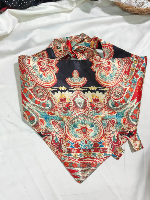 Moodne universaalne uus hiina boheemlaslikus etnilises stiilis kolmnurkne rätik paeltega naiste dekoratiivne vöökoht Spice Girl peerukardin