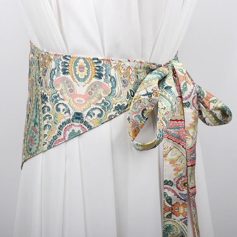 Moodne universaalne uus hiina boheemlaslikus etnilises stiilis kolmnurkne rätik paeltega naiste dekoratiivne vöökoht Spice Girl peerukardin