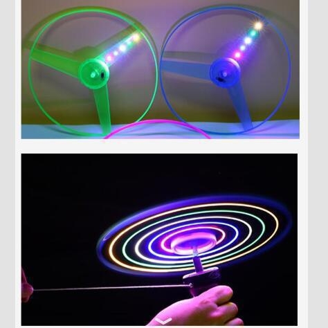 Vaikams skirta šviečianti virvė, skirta NSO naktiniam turgui, žaislų tiekimas lauko kvadratinei blykstei, skraidančiam dangumi, traukimo virvei, frisbis