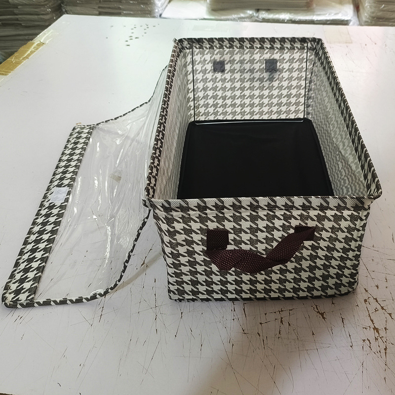 Katioonne hoiukast kaanega, terasraamiga hoiukast, kokkupandav riidekapp, kaasaskantav riidest riiete hoiukorv