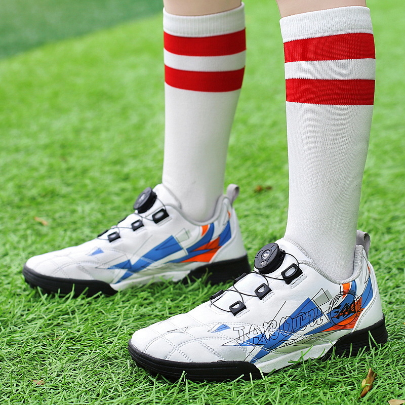 Kisgyermek focicipő fiúknak 2024 új őszi forgó gombos fiú általános iskolás diákoknak tf zúzott köröm cipők