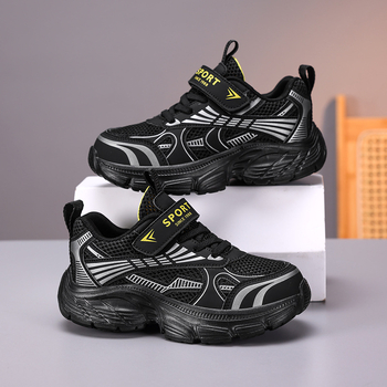 Lastejalatsid 2025. aasta kevad/suvi uued poiste hingavad võrgust jooksujalatsid laste vabaaja kerged spordijalatsid tasakaalustatud lööke neelava materjaliga