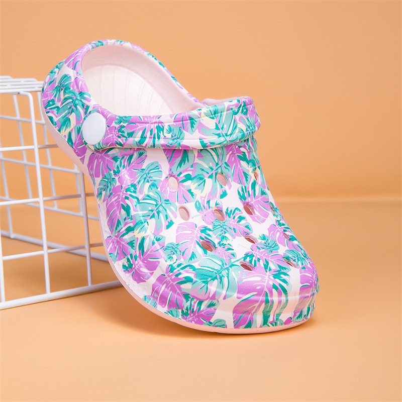 Pārrobežu bērnu čības 2025. gada vasaras jaunie caurumi zēniem un meitenēm iekštelpu jauki multfilmu apdrukāti pludmales apavi vairumtirdzniecībā