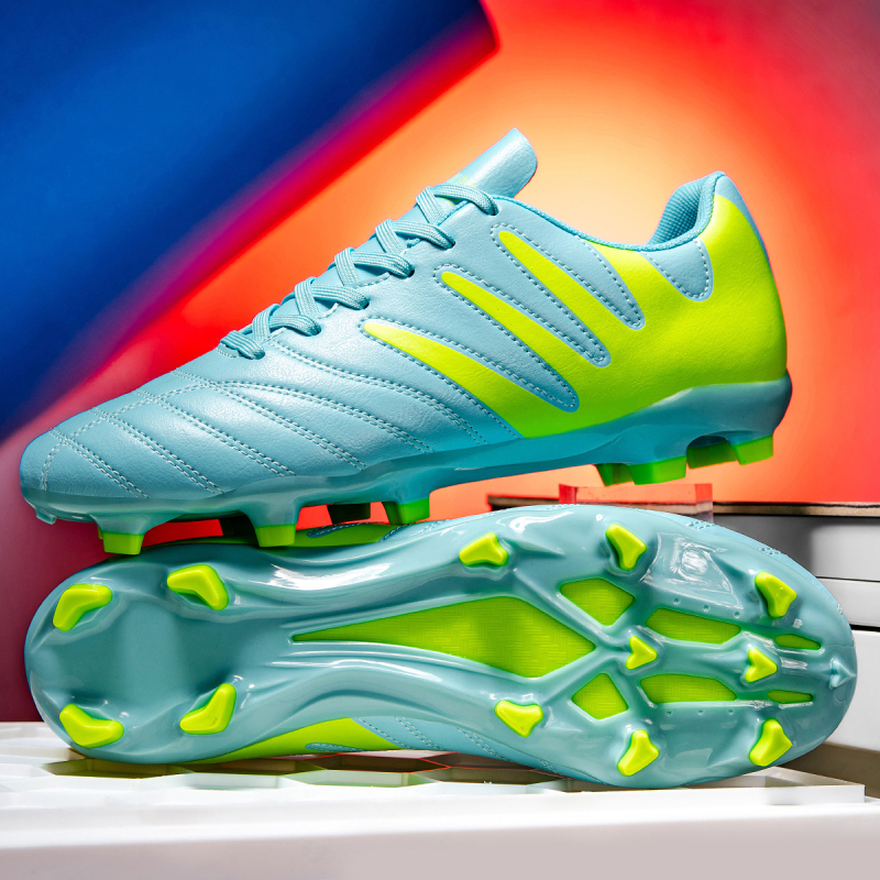 Határokon átnyúló új, alacsony szárú futballcipők férfiaknak és nőknek, tinédzsereknek, mezőgazdasági hosszú körmökhöz, töredezett körmökhöz, szabadtéri sportokhoz, professzionális versenyedző cipők