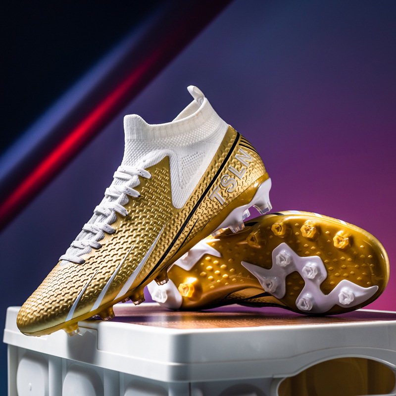 Határokon átnyúló, plus size, magas szárú focicipő, kültéri szöges, törött körmös, futball sportok, műfüves TF, csúszásmentes edzőcipők