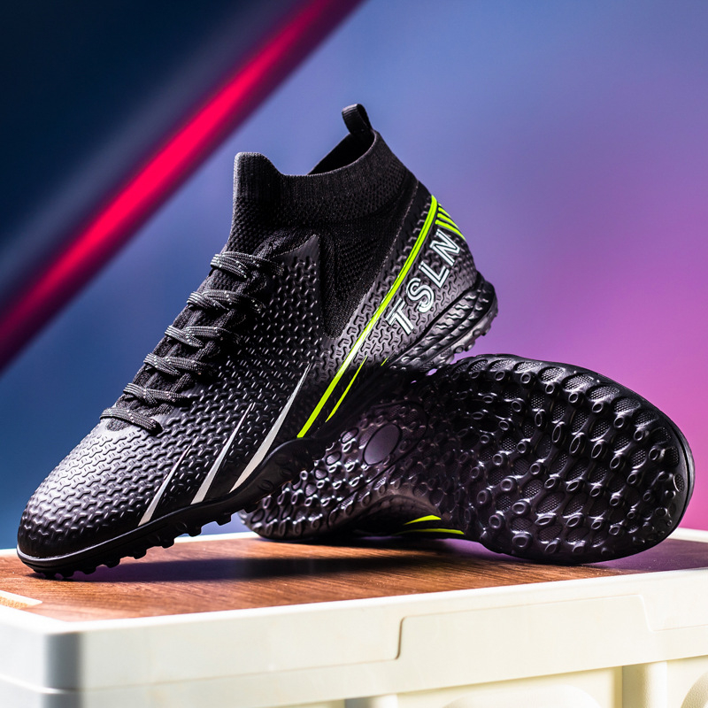 Határokon átnyúló, plus size, magas szárú focicipő, kültéri szöges, törött körmös, futball sportok, műfüves TF, csúszásmentes edzőcipők