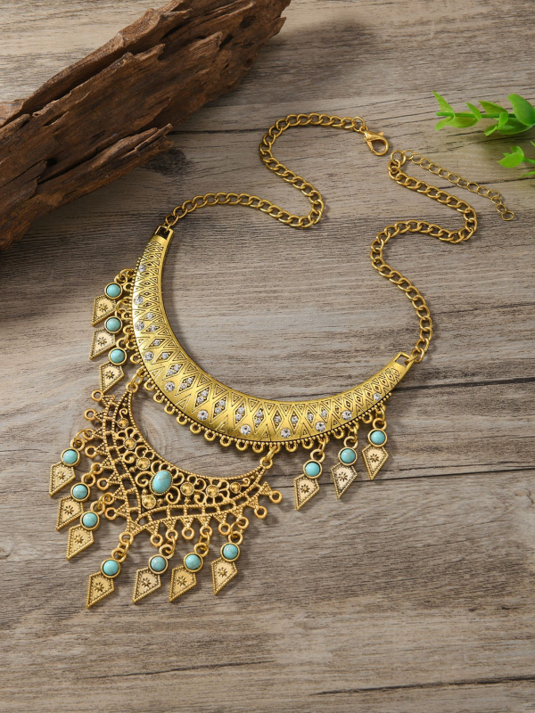 Euroopa ja Ameerika tuntud retrohõnguliste kaelakeede uus moodne luksuslik liialdatud teemantidega kaunistatud naiste rangluukettide ehete hulgimüük