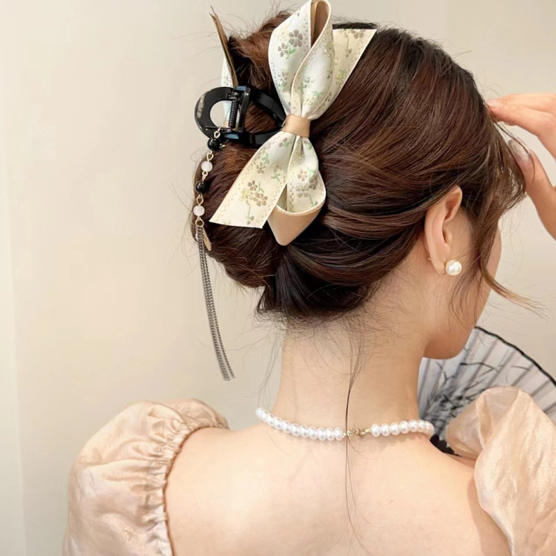 Vintage Pariisi india pähkli lille armastusega kahepoolne klamber, kvaliteetne lipsuga peakate, juuksenõel, pea tagaosa, haikala klamber