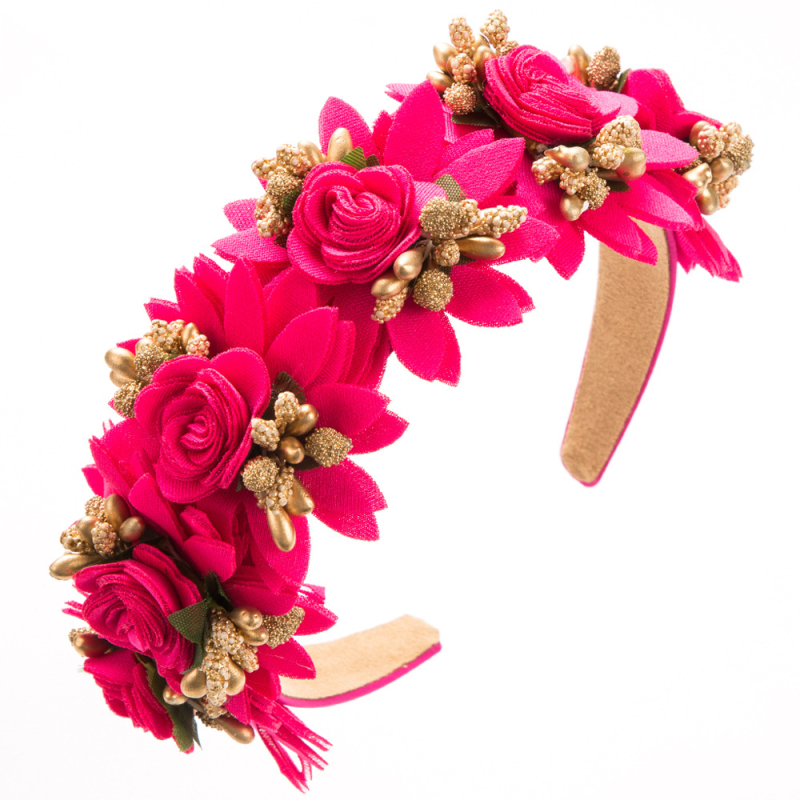 Euroopa ja Ameerika moekangast kolmemõõtmeline lilleline peapael, mis on inkrusteeritud vaigulilledega, värsked ja armsad, sobivad igale maitsele. Juukseaksessuaarid on igas stiilis.