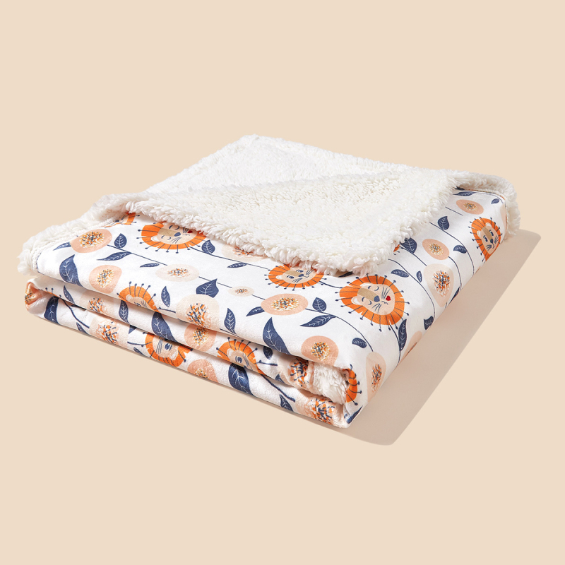 Vastsündinu sügis-talvine trükitud kahekihiline paksendatud lambavillast tekk, multifilmiteemaline lastetekk, lapsevankri kate, uinakutekk
