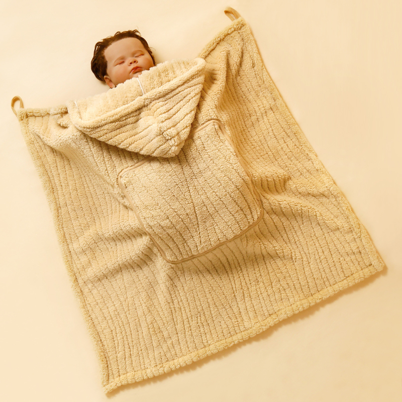 Pret odiem paredzēta vēja necaurlaidīga apmetņa mazuļa sega, kapuces mazuļa apmetnis, saules aizsargsega