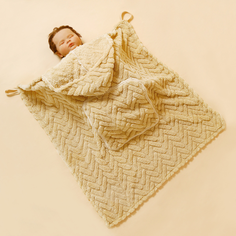 Pret odiem paredzēta vēja necaurlaidīga apmetņa mazuļa sega, kapuces mazuļa apmetnis, saules aizsargsega