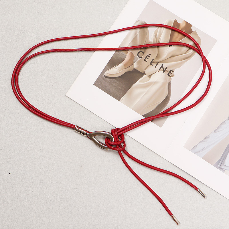 Nahast köievöö, naiste vöököis, seeliku ja kampsuni, sulejope ja mantli mood 2024. aasta uus sügis- ja talvetihe vöökate