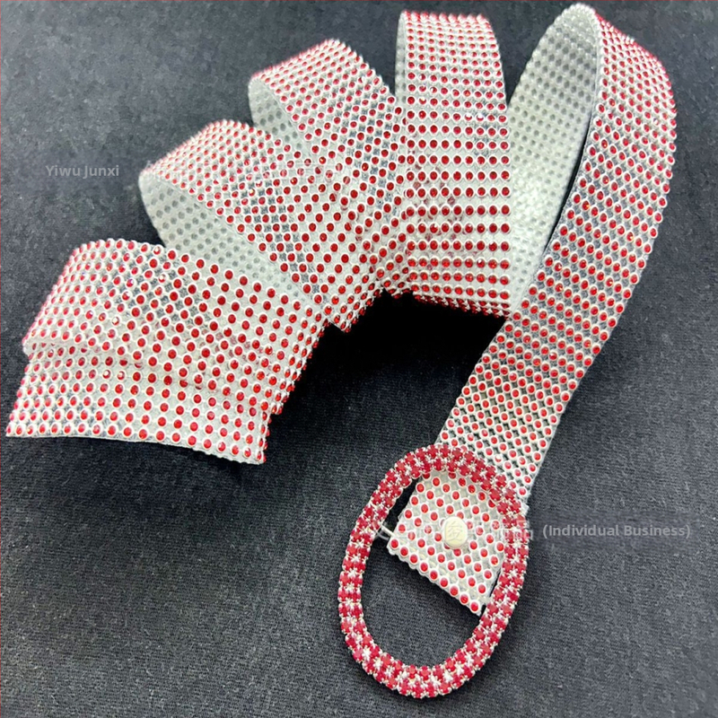 Taobao uus naiste teemantvöö 9 reaga suurte ovaalsete täiskividega inkrusteeritud vöödega riietega sidumiseks, 2024. aasta uus mudel