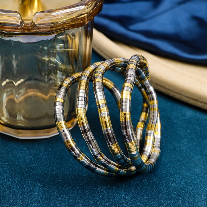 Peata pimedus Lahe Suu Vabaaja Kuju Luksuslik Kaelakee Käevõru Euroopa ja Ameerika Liialdatud Mao Kuju Reguleeritav Kaelakee