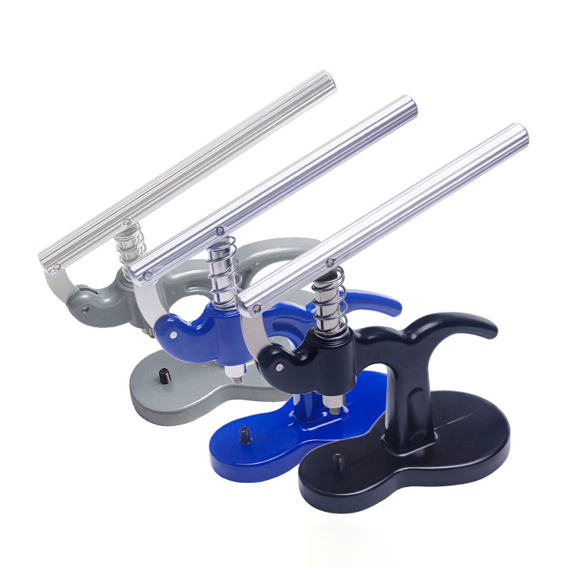 Kellaparandustööriist, kella tagakaane korkimisseade, metallkorpus, alumiiniumsulamist rõhuriba, kella aku vahetamise korkimismasin