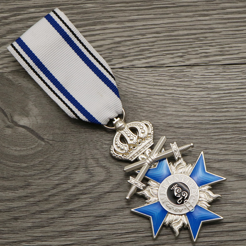 Väliskaubandus Preisimaa Baieri Kroonristi medal, metall-emailmärk, Nõukogude mälestusmärk