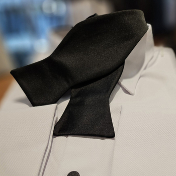 Polüestersiidist ühevärviline kõrvitsast kikilips, käsitsi seotud, meeste moodne äriline ametlik kikilips, pikaajaline hulgimüük