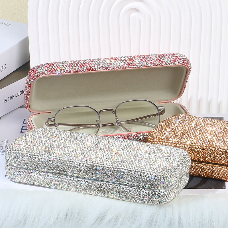 Teemantidega kaetud autoklaaside hoiukast, piiriülene enimmüüdud auto päikeseprillide ümbris, kaasaskantav hoiustamisprillide ümbris autosalongis