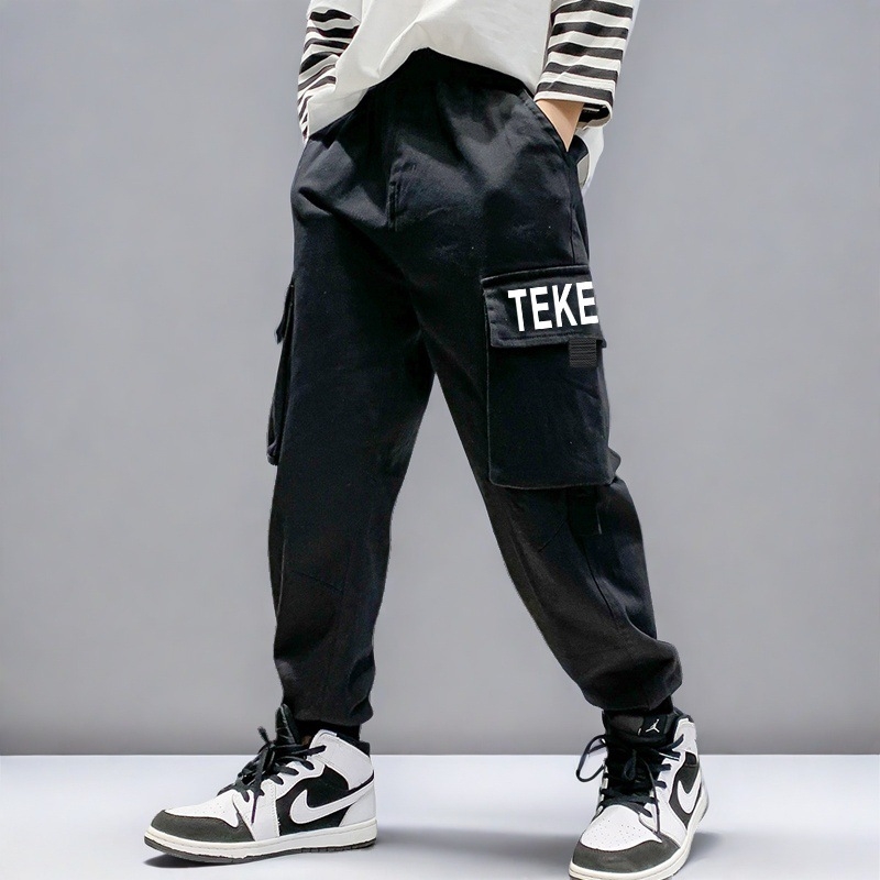 Laste sügis- ja talvefliisvoodriga paksendatud mugavad universaalsed vabaajariided stiilsed poiste lasteriided jalgade tööriistade püksid nägusad