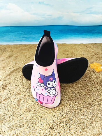 Piiriülesed laste rannajalatsid, libisemiskindla pehme tallaga Sanrio Kuromi veejalatsid, sisespordi libisemiskindlad veejalatsid