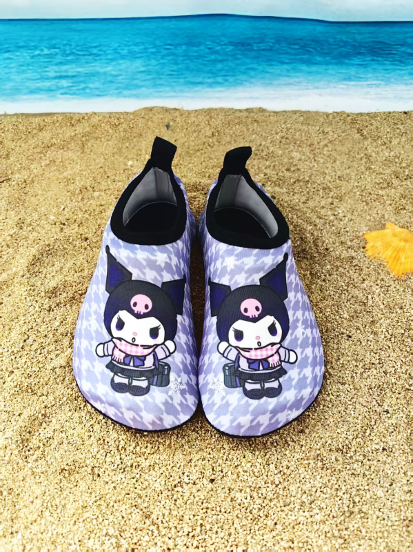 Piiriülesed laste rannajalatsid, libisemiskindla pehme tallaga Sanrio Kuromi veejalatsid, sisespordi libisemiskindlad veejalatsid