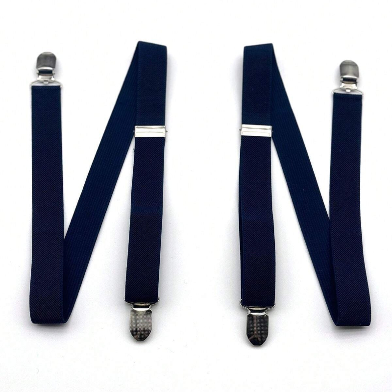 Moteriškos 2,5 cm ilgio, vienspalvės, reguliuojamo ilgio, elastinės petnešos su 4 segtukais.