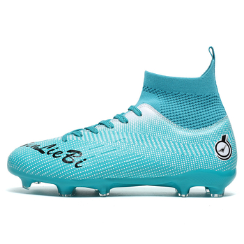 Piiriülesed noorte jalgpallijalatsid 2025. aastaks. Uued kõrged jalgpalli treeningjalatsid õpilastele, pikkade ja katkiste küüntega suurtele lastele.