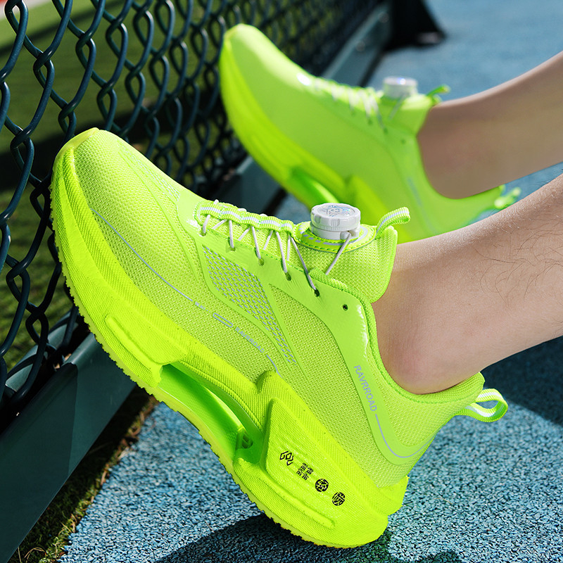 Fujian Pantofi sport pentru bărbați și femei, en-gros, 2025, noi, respirabile, cu plasă, pantofi sport pentru bărbați, cu nasturi rotativi, pantofi de alergare pentru tineri