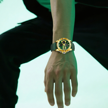 Piiriülene moodne spordikell, multifunktsionaalne kahe ekraaniga elektrooniline käekell, helendav meeste uhke tudengikellade hulgimüük