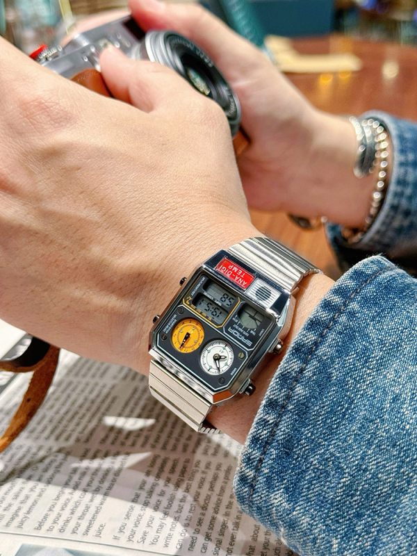 Retro kvadratni višenamjenski neutralni sat za sportove na otvorenom čelični remen vodootporno mjerenje temperature kronograf štoperica budilica elektronički sat