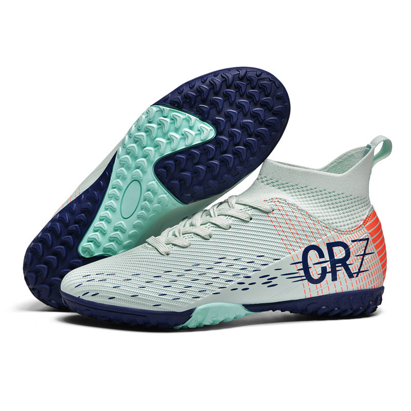 „Crossborder“ aukšti futbolo bateliai su nulaužtais nagais suaugusiems, vejos, žolės, nagų, odiniai, vyriški, jaunimo, studentų sportiniai, treniruočių bateliai.