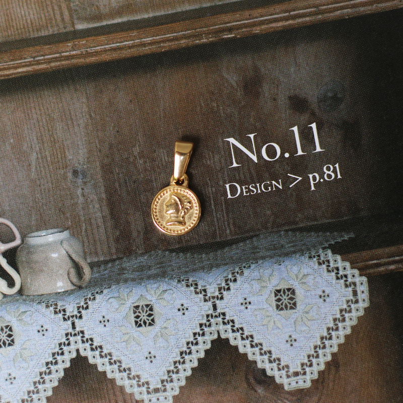 Rooma kujuga kuldmünt, mündist nisuteraga Elizabethi ümmargune kaelakee, üksik ripats, titaanist, terasest, 18K kullatud