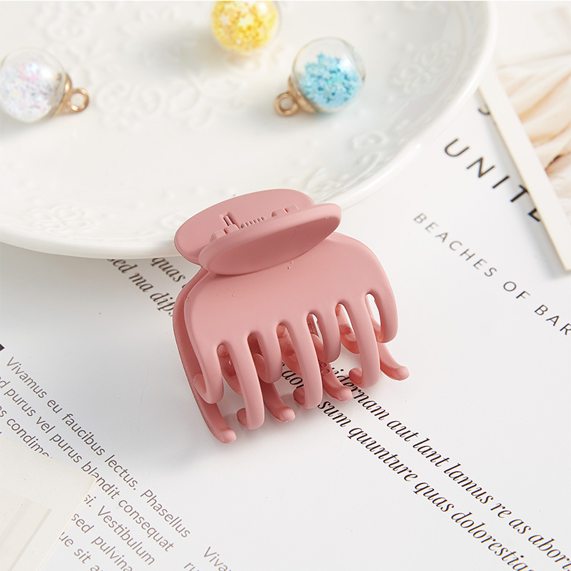 Aukštai surištų plaukų segtukas, dvigubo sluoksnio, dantukų laikiklis, raudonas galvos apdangalas, mažo dydžio, ryklio segtukas, plaukų segtukas