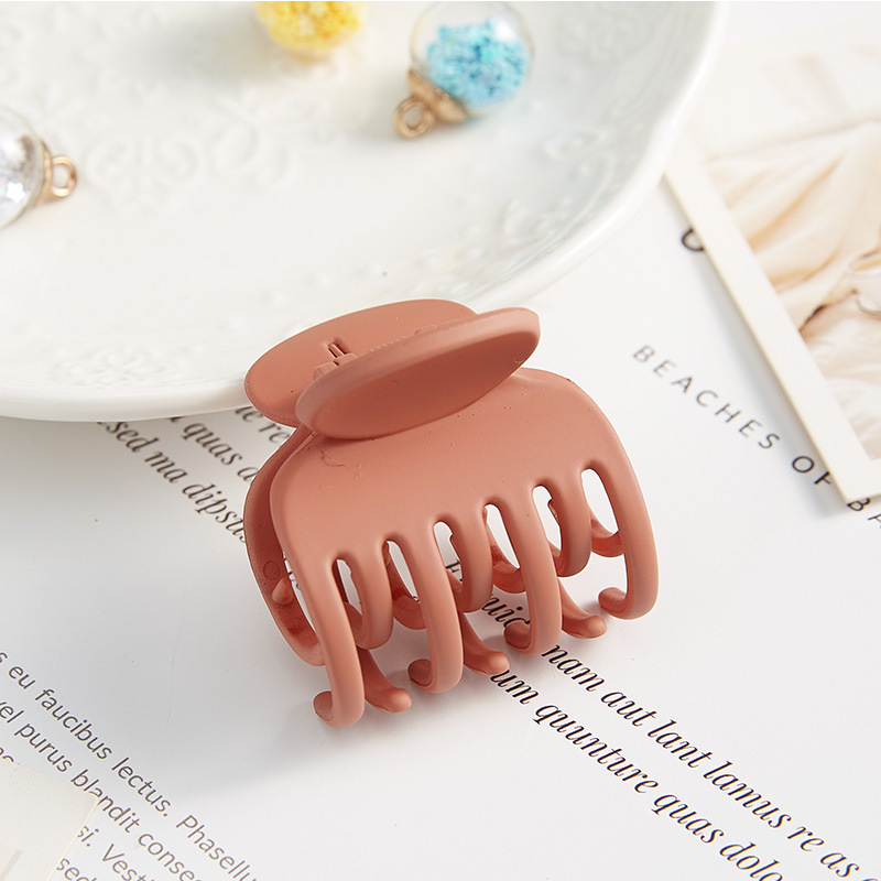 Aukštai surištų plaukų segtukas, dvigubo sluoksnio, dantukų laikiklis, raudonas galvos apdangalas, mažo dydžio, ryklio segtukas, plaukų segtukas