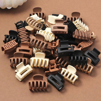 Kryžminis kostiumas su matiniu kraštu, mažo dydžio segtukas, stačiakampis ryklio segtukas, kirpčiukai, sudužęs segtukas, mažas segtukas moterims.