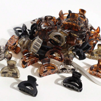 Kryžminis kostiumas su matiniu kraštu, mažo dydžio segtukas, stačiakampis ryklio segtukas, kirpčiukai, sudužęs segtukas, mažas segtukas moterims.