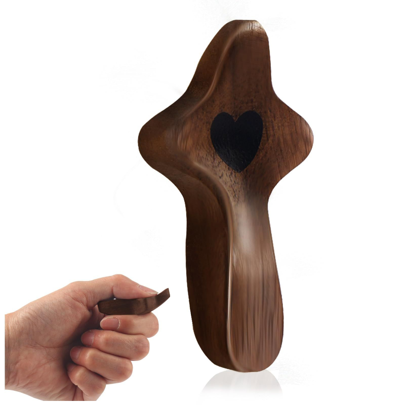 Täpiline pähklipuust rist rist mu südamesse Julgustuskingitus käeshoitav puidust kingitus