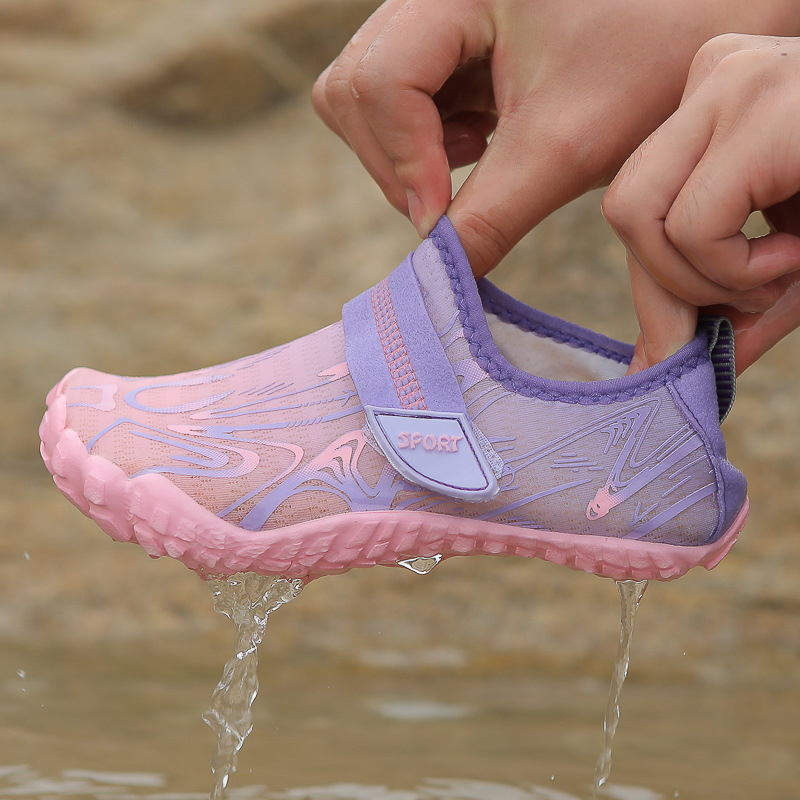 Tehase hulgimüügist laste seljandikujalatsid, kahlamisjalatsid, libisemiskindlad ujumisjalatsid, kahepaiksed laste rannajalatsid naistele