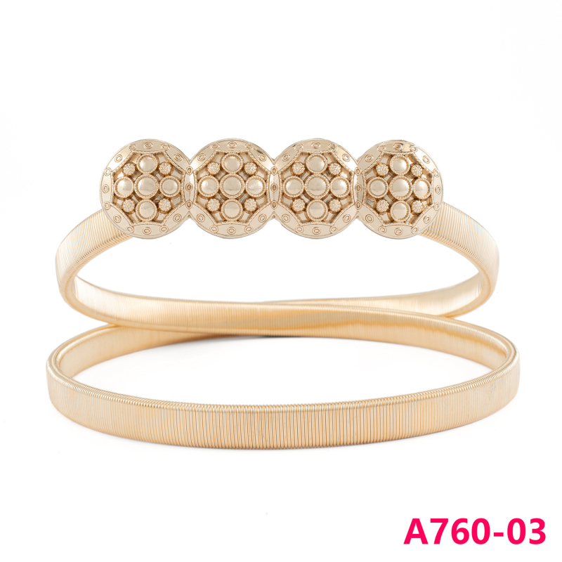 Trendikas naiste vöökett hulgimüügist. Uus mitmekülgne moodne vööaksessuaar. Tekstuuriga dekoratiivne naiste vöö.